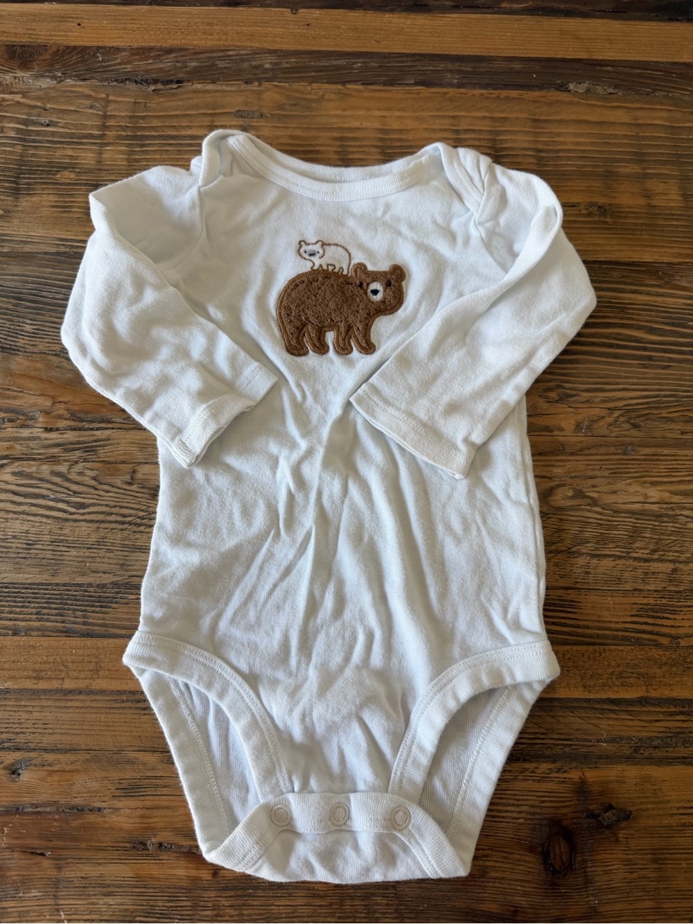 Carter’s 9 MONTHS White Baby One-Piece with Brown Bear Applique